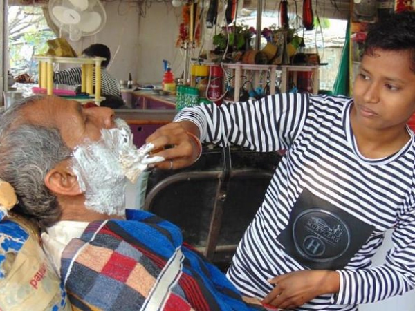 બનાવ્યું સલૂન