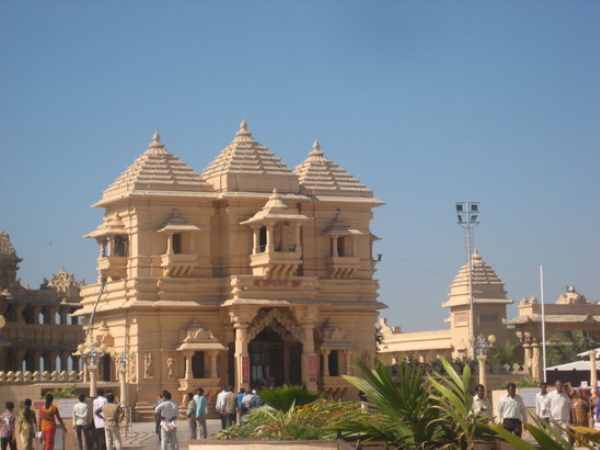 શ્રદ્ધાળુઓએ માંગણી ઉઠાવી