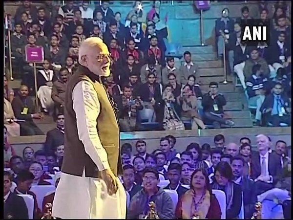 જીવનનો અર્થ અટકવુ નથી, ચાલતા રહેવુ છે