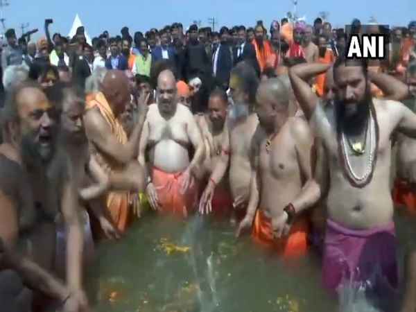 કુંભના બહાને આશીર્વાદની ઈચ્છા