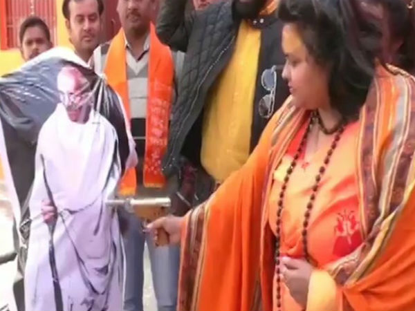 12 લોકો પર કેસ નોંધ્યો
