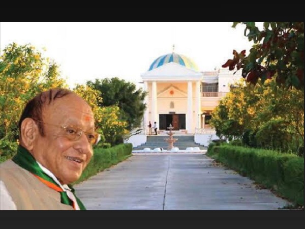 શંકરસિંહ વાઘેલાના બંગલામાં લાખોની ચોરી