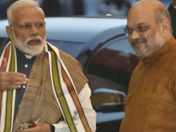 પોલિટિકલ સ્ટાર બનાવ્યા