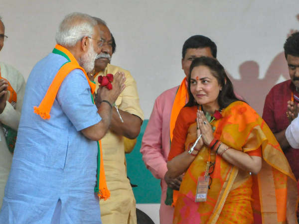 ગરીબી મોટી સમસ્યા
