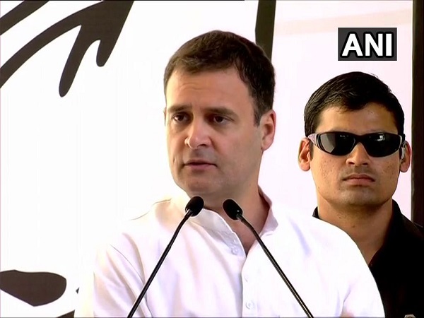 રાહુલ ગાંધીએ મોદી પર કર્યા પ્રહાર