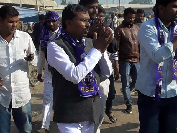 જોડતોડની રાજનીતિ