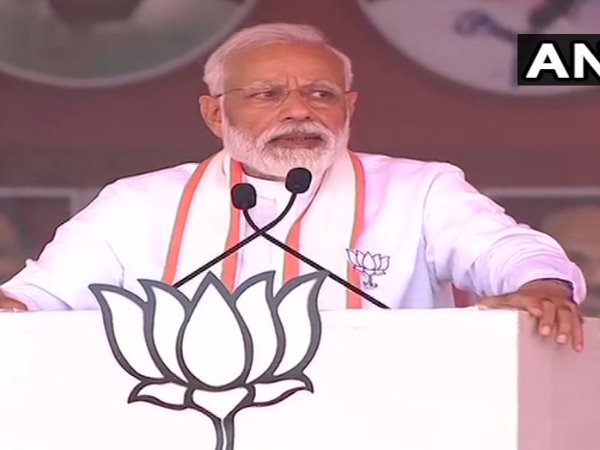 ડીએમકે અને કોંગ્રેસ લોકોને ગુમરાહ કરી રહ્યા