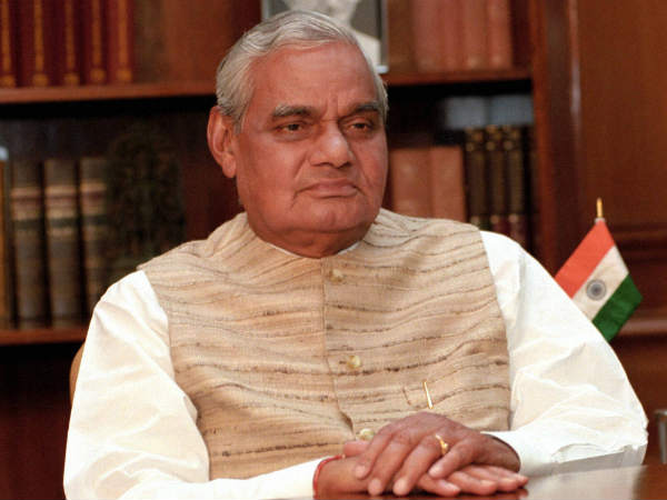 15 દિવસની સરકાર જોવા મળી શકે છેઃ શરદ પવાર