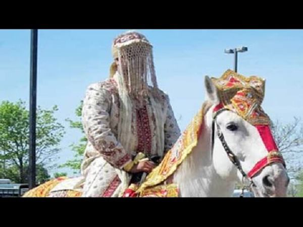 દલિત વરરાજા જયેશ રાઠોડ ઘોડે સવારી કરી રહ્યો હતો