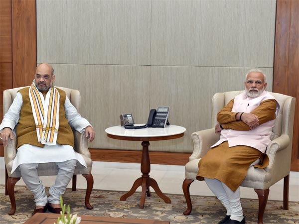 મોદીને મળવા ફરી આવ્યા શાહ