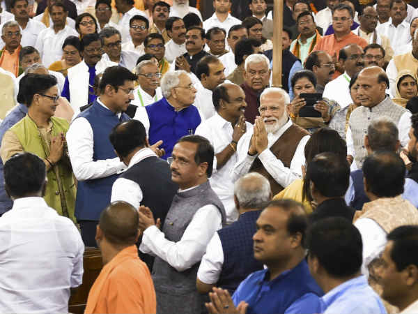 આ લોકોને આવ્યો પીએમઓમાંથી ફોન