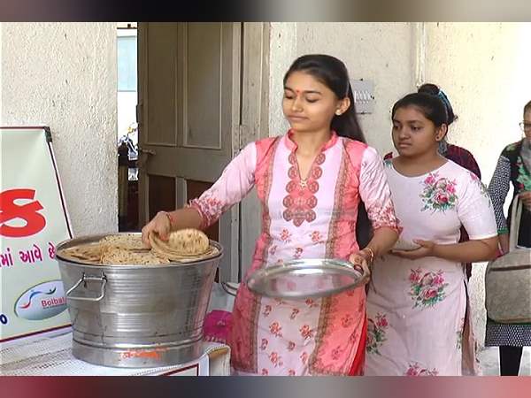 રોટી બેંકમાં દરરોજ 3000 થી 3500 રોટલીઓ જમા થાય છે