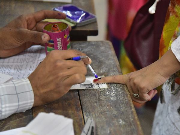 પત્ની નીલમે ભાજપને વોટ આપ્યો હતો