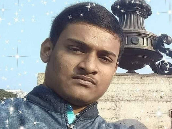 ટવિટનો જવાબ નહીં મળવા પર નામ આગળથી ચોકીદાર હટાવ્યું