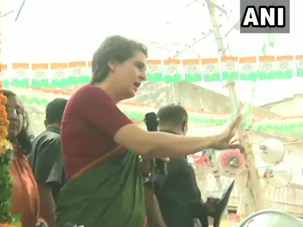 મોદી નેતા નહિ અભિનેતા છેઃ પ્રિયંકા ગાંધી