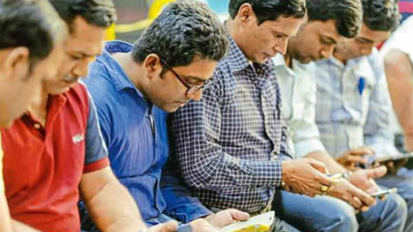 વિશ્વભરમાં આશરે 3.8 અબજ લોકો ઇન્ટરનેટનો ઉપયોગ કરે છે