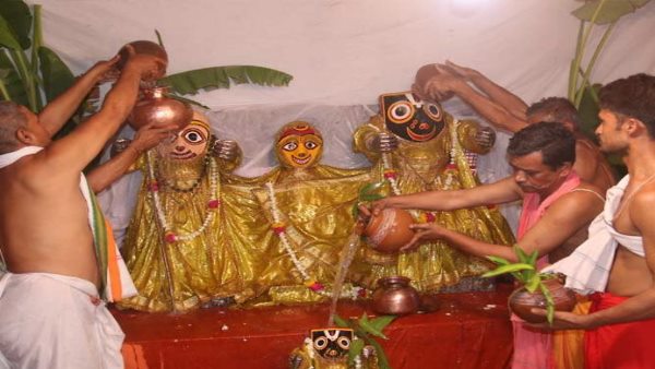 કોટાના રામપુરાના મંદિરમાં બીમાર થયા ભગવાન