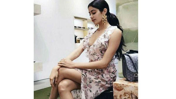 ઈશાન સાથે પ્રેમભર્યો સંબંધ