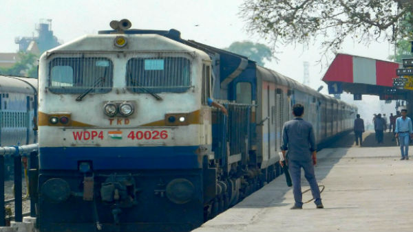 ટિકિટ રદ્દ થતાં રેલવે માલામાલ