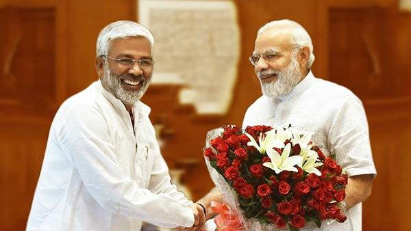 મોદી-યોગી-શાહના નજીકના