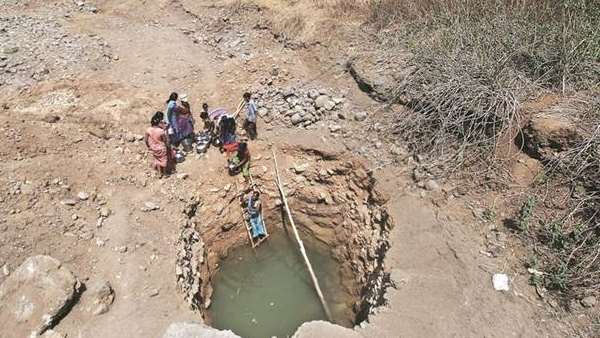 ગુજરાતમાં ફરીથી જળ સંકટના એંધાણ?