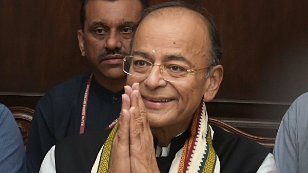 અંગત સ્ટાફના બાળકોને પણ વિદેશ ભણવા મોકલ્યા