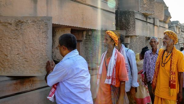 અઠવાડિયામાં 5 દિવસ સુનાવણી થઇ રહી છે