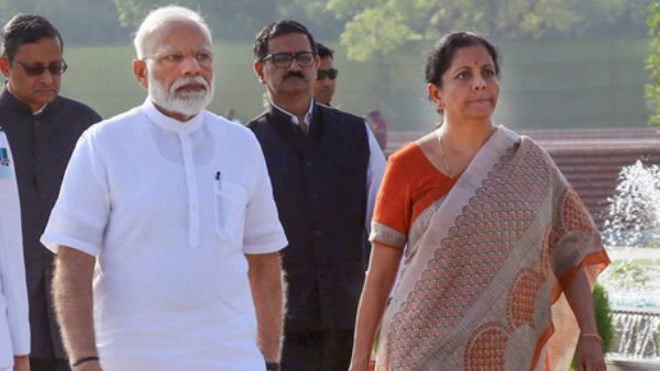 સીબીઆઈ ઘ્વારા કાર્યવાહી