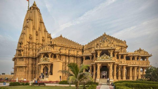 મંદિરની ઉંચાઈ 155 ફુટ