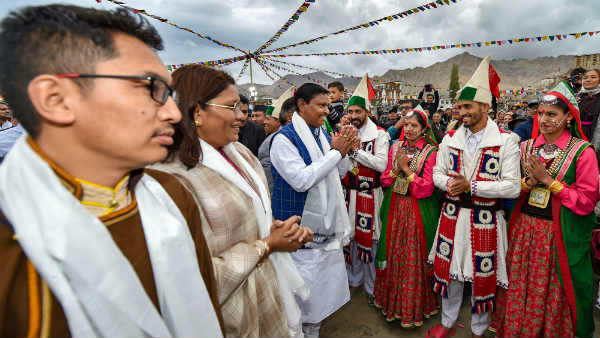 લદ્દાખને વિશેષાધિકારની ભલામણ