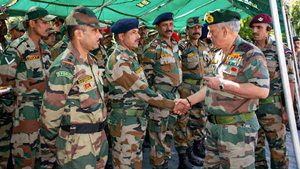 નકલી ટ્વિટર હેન્ડલની ભરમાર