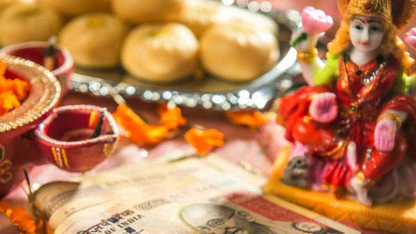 કોઈને ઉધાર ન દો