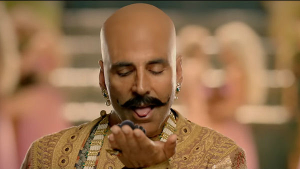તાળીઓ વાગી રહી છે