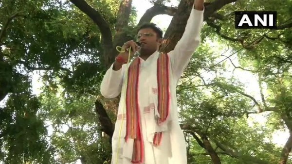 હરિયાણાના કોંગ્રેસ પ્રભારી ગુજામ નબી આઝાદ વિરુદ્ધ સૂત્રોચ્ચાર