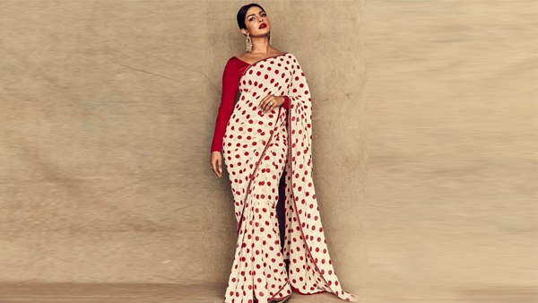 બિચારા ગળે મળે છે