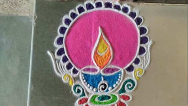 સરળ પ્રારંભિક રંગોળી