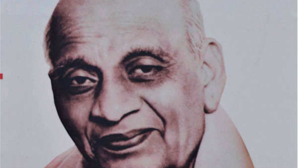 અન્યાયનો સામનો મજબૂત હાથોથી કરો