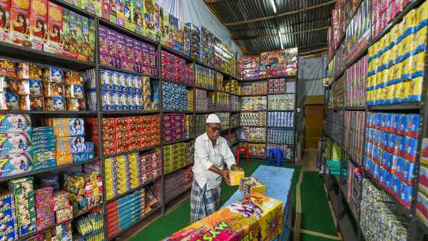 UP સરકારે ફટાકડાને લઇને કેમ એડવાઇઝરી જારી કરી