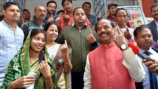 શું રઘુવર દાસ તોડી શકશે મિથક?