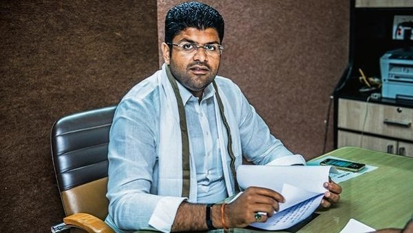 દુષ્યંત ચૌટાલાના છે કાકા અભય ચૌટાલા
