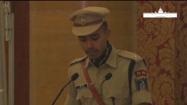 સારા લોકોએ અભ્યાસમાં બહુ મદદ કરી