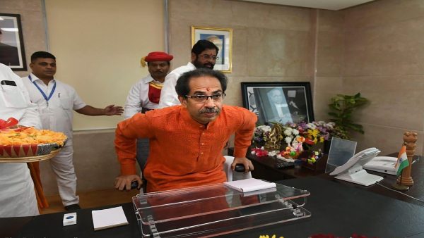 જૂની સરકારના ઘણા નિર્ણયો પર રોક