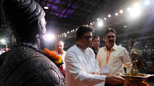 ભગવો તેમના ડીએનએમાં - રાજ ઠાકરે