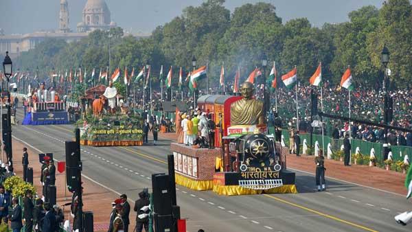 પરેડ ટિકિટ માટે 8 આઉટલેટ ખોલ્યા