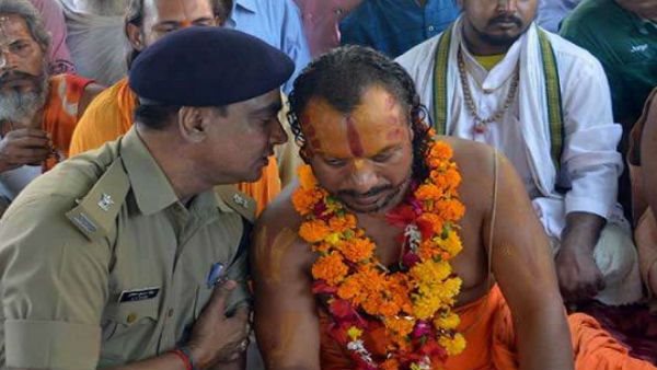 પરમહંસ દાસ ભૂખ હડતાલ પર