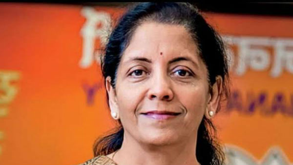 વર્ષ 2017માં બન્યા સંરક્ષણ મંત્રી