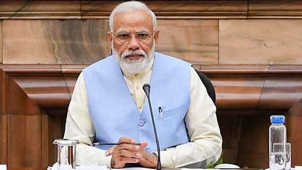 આપણે એકજૂટ થઈને લડવાનુ છે