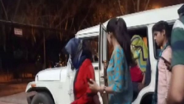 ગ્રાહકોને જોયા પછી રેટ નક્કી કરતી હતી ડોક્ટર