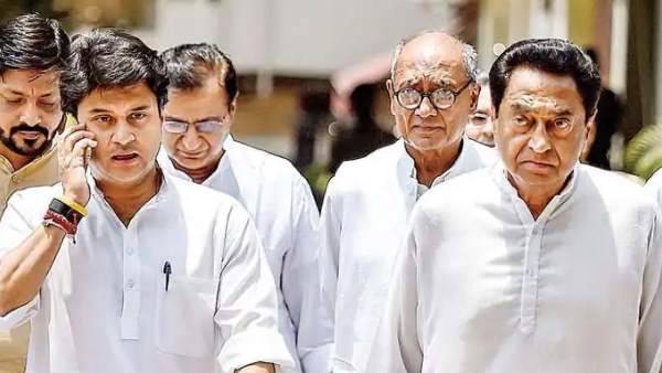 સંકટમાં એમપી સરકાર
