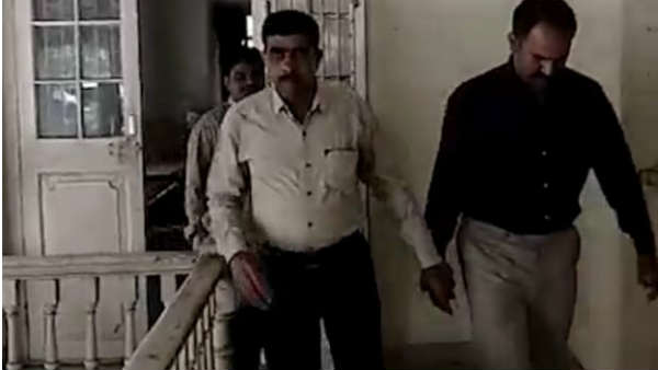 20 હજારની લાંચ લેતા રંગેહાથે ઝડપ્યો